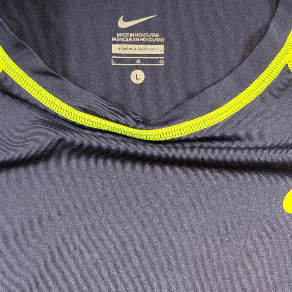 Nike Pro Combat Mens Large Navy Blue Neon Volt Green Short Sleeve Training Shirt